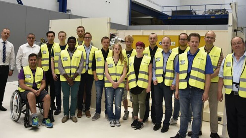 Foto: 15 Nachwuchskräfte informierten sich über das Thema Arbeitssicherheit.