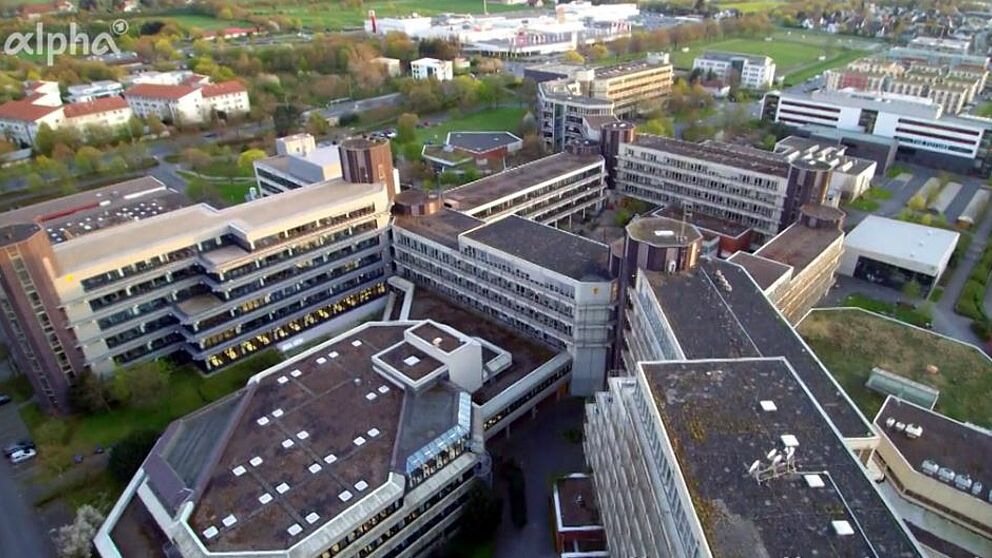 Foto (ARD-alpha/qwellcode gmbh): In seinem Film stellt der TV-Sender ARD-alpha die Uni Paderborn vor.