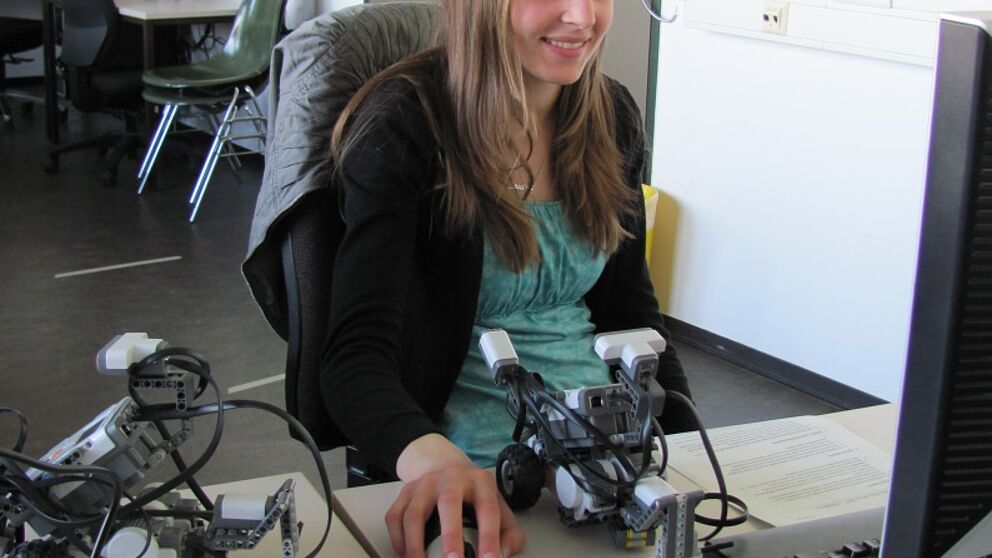 Foto: Simone Rudolph, Teilnehmerin im Informatik-Workshop „Lego-Mindstorm“.