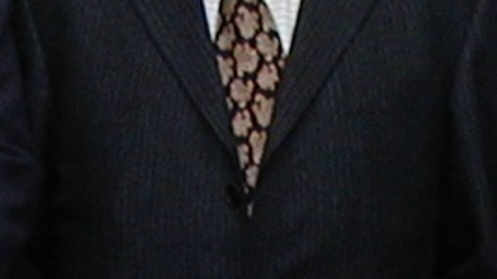 Foto (Kristina von Twistern): Prof. Dr. jur. Walter Seidensticker wurde im Jahr 2002 auf Vorschlag der Fakultät für Wirtschaftswissenschaften die Bezeichnung Honorarprofessor an der Universität Paderborn verliehen.