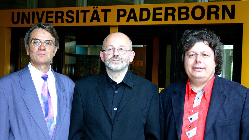Foto (Stefan Freundlieb): Dekan Prof. Dr. Frank Göttmann, Dr. phil. h.c. Andreas Mertin und Prof. Dr. Harald Schroeter-Wittke