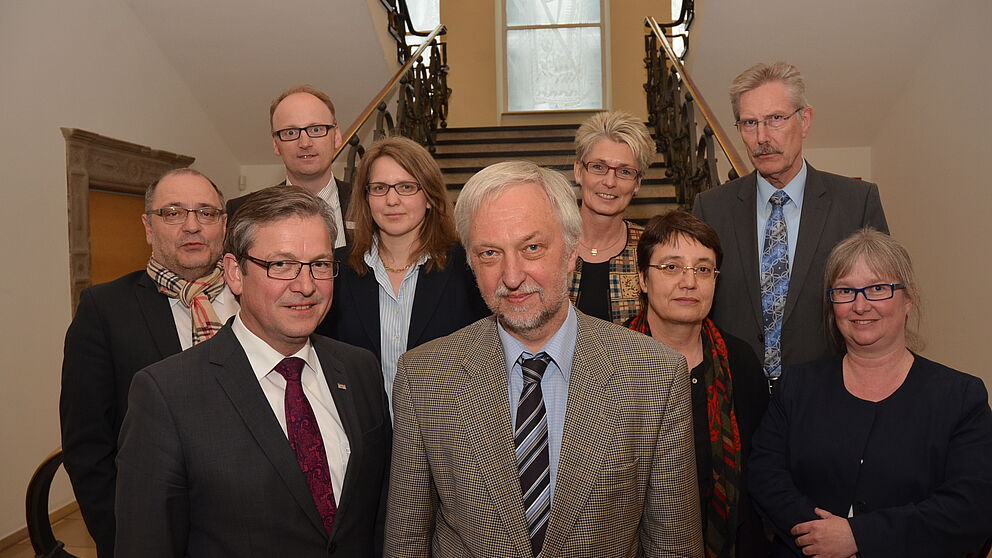 Foto (Stadt Paderborn), v. li.: Wolfgang Walter, Michael Dreier, Carsten Venherm, Prof. Dr. Christine Silberhorn, Prof. Dr. Wilhelm Schäfer, Claudia Warnecke, Prof. Dr. Birgit Riegraf, Bernhard Hartmann und Simone Probst