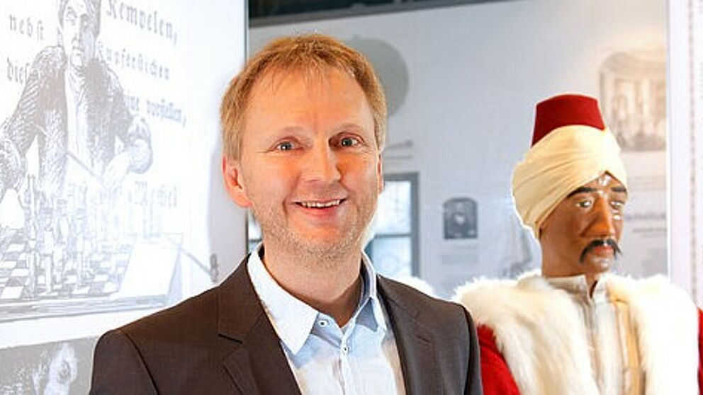 Foto (Universität Paderborn): Prof. Dr. Eyke Hüllermeier von der Universität Paderborn. 