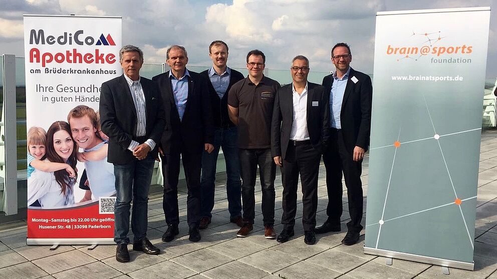 Foto: Die Referenten des Symposiums 2017 (v. l.): Prof. Dr. K.-M. Braumann, Prof. Dr. H. Hesker, PD Dr. W. Krutsch, I. Teich M.A., Dr. V. Scheer, Prof. Dr. C. Reinsberger.