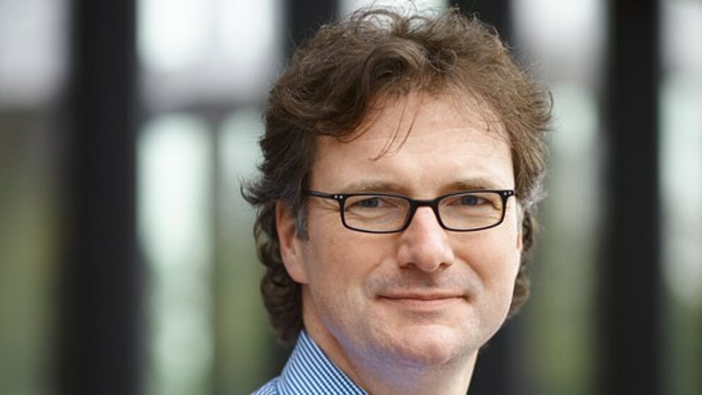 Foto (Universität Paderborn): Prof. Dr. Rüdiger Kabst treibt seit 2013 die Gründungskultur an der Universität Paderborn voran.
