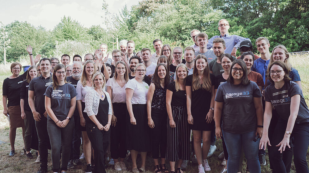 Foto (Yannik Dahmann, TecUP): Teilnehmer*innen und Interessent*innen des Social Impact Festivals.