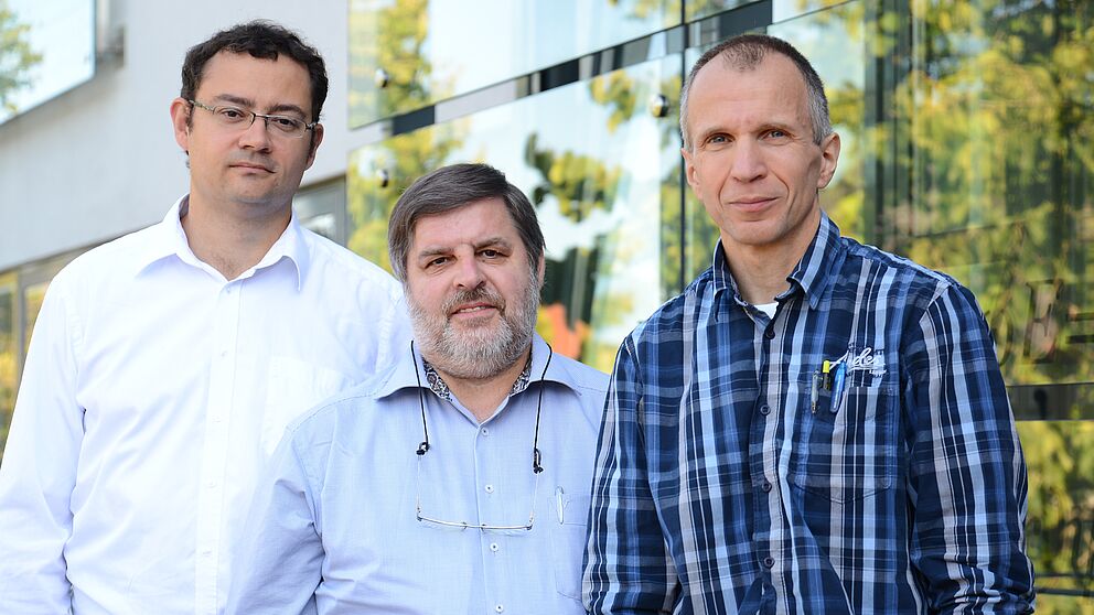 Foto (Universität Paderborn): Die Ausrichter des Deutschen MBE-Workshops 2015: Prof. Cedrik Meier, Prof. Donat As, Prof. Dirk Reuter (v. l.).