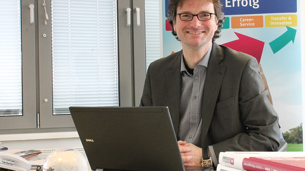 Foto (Universität Paderborn): Prof. Dr. Rüdiger Kabst, Universität Paderborn