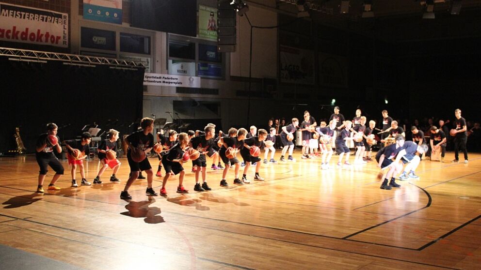 Foto (Universität Paderborn): Die außergewöhnliche Kombination von Musik und Basketball war schon beim letzten Event ein voller Erfolg. 