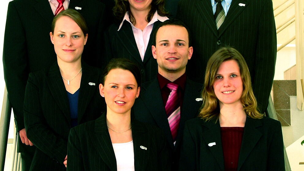 Foto: In Brüssel mit Silbermedaille ausgezeichnet - der erweiterte Vorstand von Campus Consult (von oben links nach unten rechts): Fabian Finke, Daniel Flake, Nicolas Hake, Kerstin Husemann, Sebastian Hilse, Frauke Seifert, Thomas Wende, Frauke Huxoll un