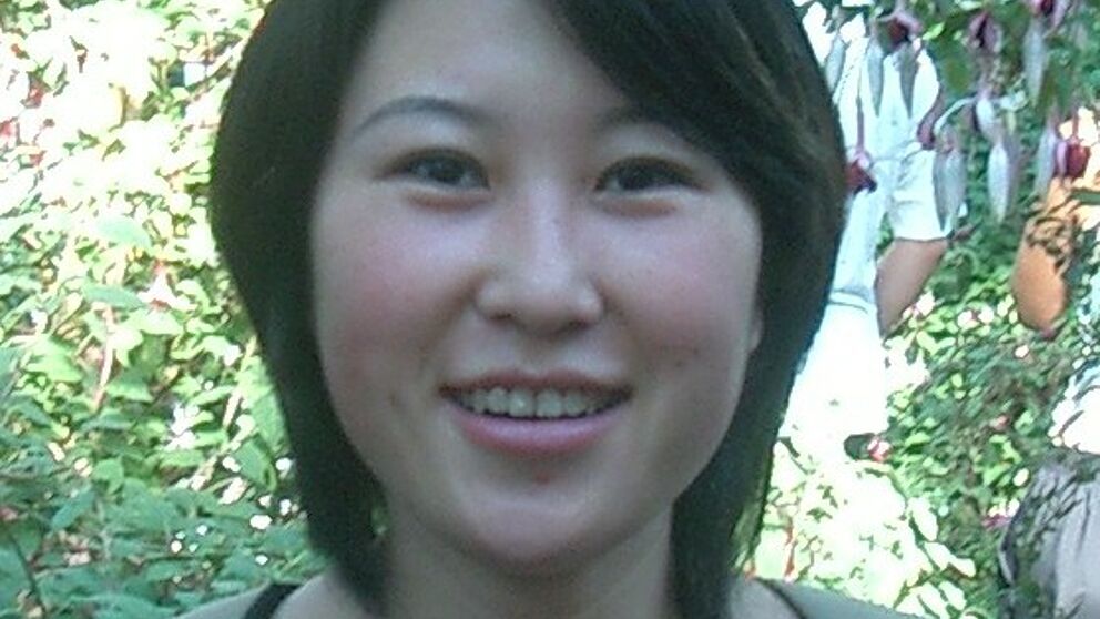 Foto: Yan Gao ist Mitarbeiterin der Universität Paderborn. Sie ist eine von Millionen Menschen weltweit, die auf eine dringend benötigte Knochenmarkspende warten.