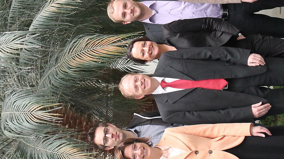 Foto (Universität Paderborn): Die Teilnehmer der konstituierenden Sitzung im Heinz Nixdorf Institut der Uni Paderborn.