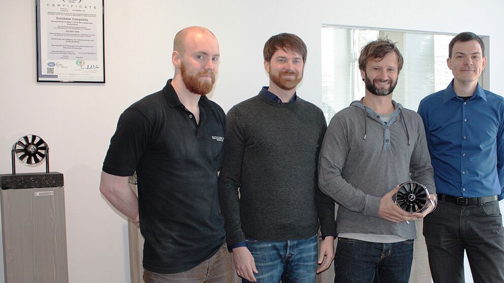 Foto (Schübeler Composite / InnoZent OWL): Das Projektteam von Schübeler Composite