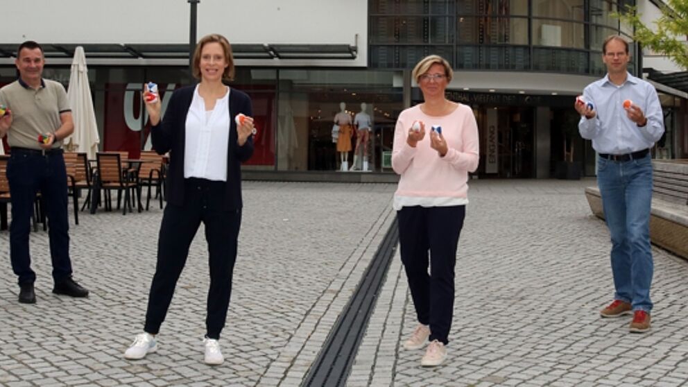 Foto (Uwe Seibel): Wollen Kinder bewegen (v. l.): Mathias Hornberger, Prof. Dr. Miriam Kehne, Nicole Satzinger und Heiko Appelbaum.