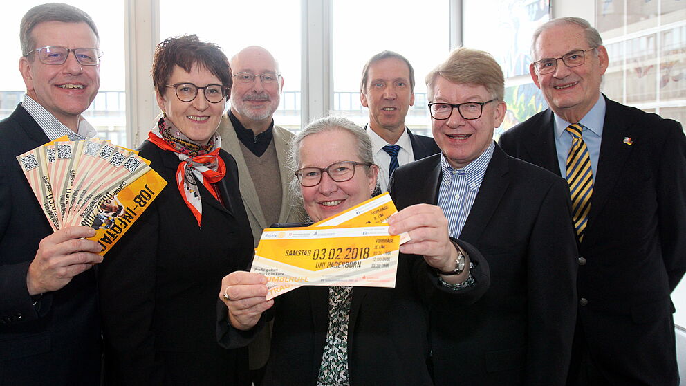 Foto (Universität Paderborn, Nina Reckendorf): Gruppenbild