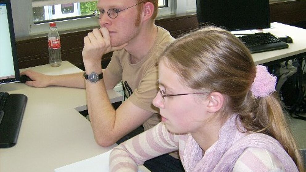 Foto (Barbara Middendorf): „Mal reinschnuppern“ – Elektrotechnik und Informationstechnik an der Universität Paderborn