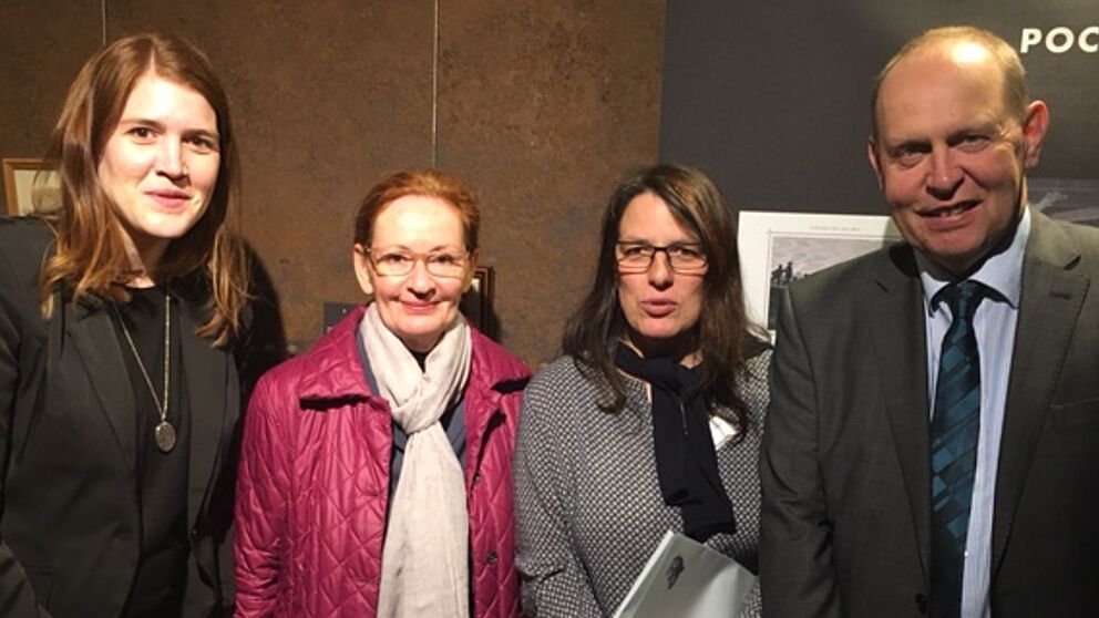 Freuten sich über die gelungene Ausstellungseröffnung: Larissa Eikermann, Prof. Dr. Jutta Ströter-Bender (beide Universität Paderborn), Gesine Reimold (Museumspädagogik Rammelsberg) und Gerhard Lenz (Geschäftsführung Rammelsberg) v. l. Foto: Privat
