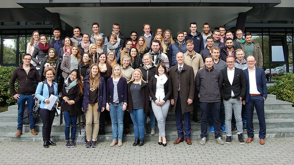 Foto: Studierende aus Paderborn zu Besuch bei Wortmann