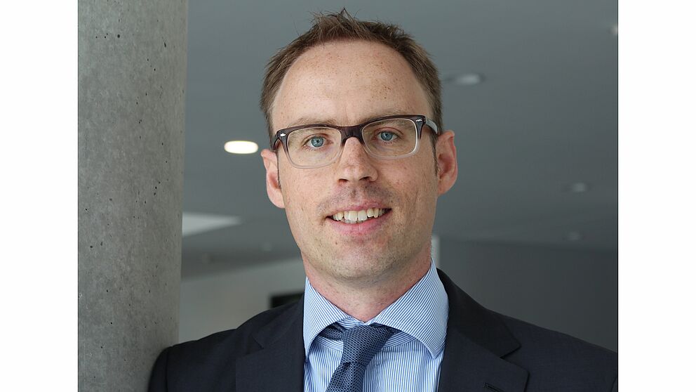 Foto (Universität Paderborn): Prof. Dr. Hendrik Schmitz