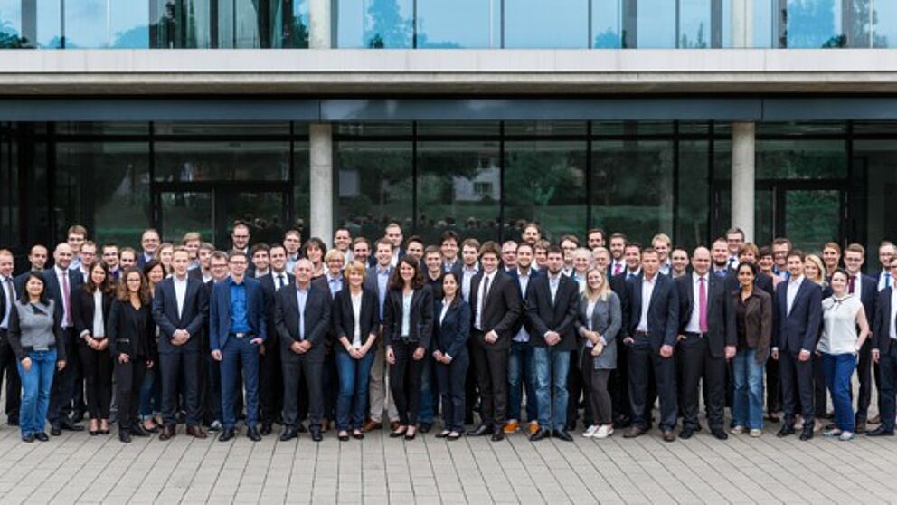 Foto (Fraunhofer IEM): Gruppenbild