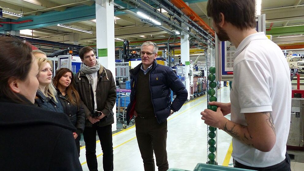 Foto (Annabelle Volk, MöllerGroup GmbH): Unternehmensbesichtigung bei MöllerTech in Bielefeld.