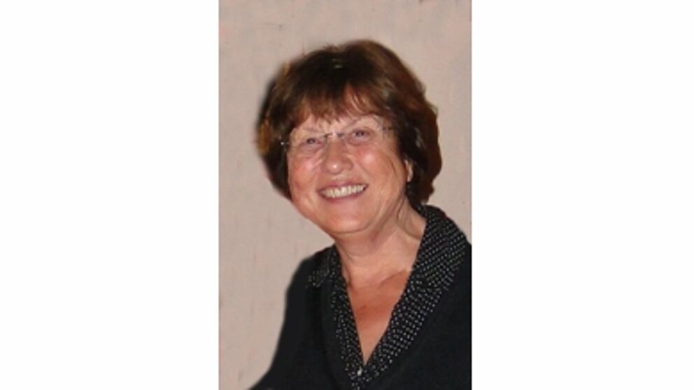 Foto: Dr. Edith Rüdell hält einen Impulsvortrag mit dem Thema „Lebenslanges Lernen“.