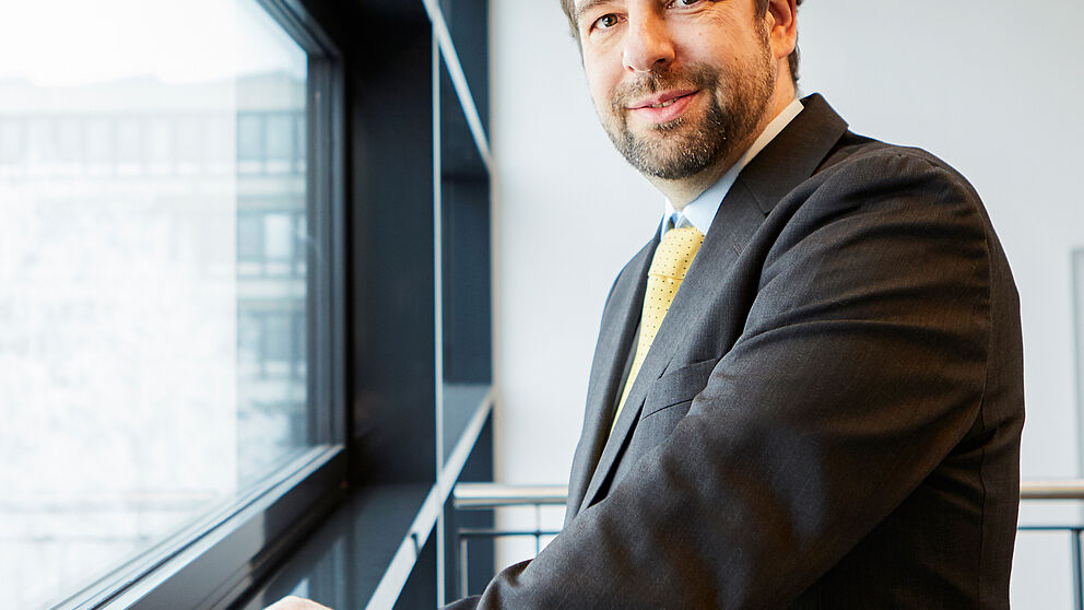 Foto (Universität Paderborn): Prof. Dr. Christian Plessl, Paderborn Center for Parallel Computing der Universität Paderborn. 