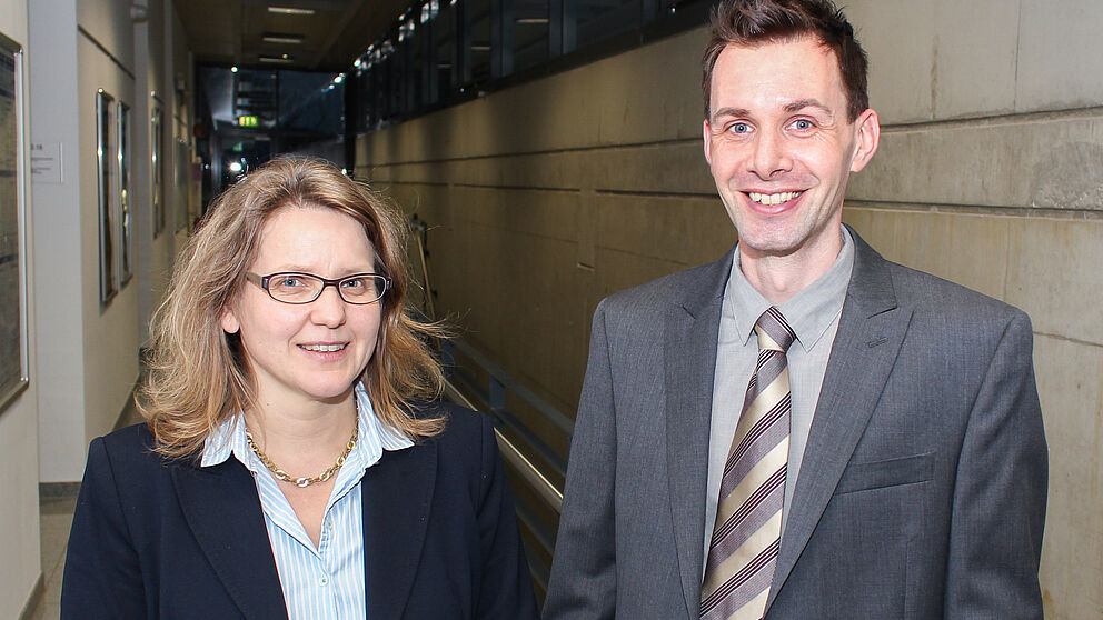 Foto (Universität Paderborn): Prof. Dr. Christine Silberhorn und Prof. Dr. Thomas Zentgraf.