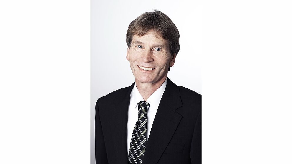 Foto (Universität Paderborn, Adelheid Rutenburges): Prof. Dr. Nikolaus Risch