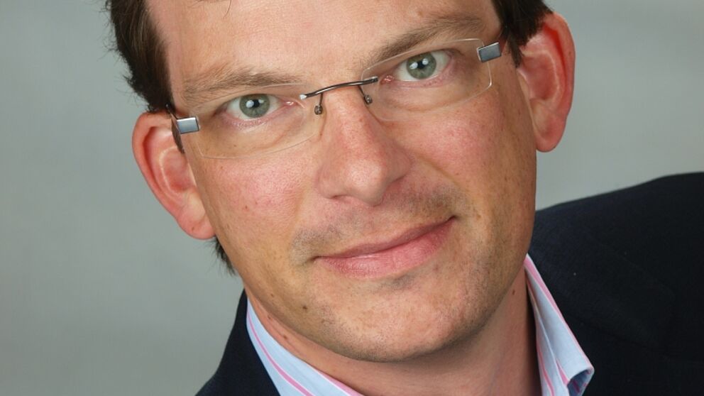 Foto (Universität Paderborn): Prof. Dr. Stefan Jungblut