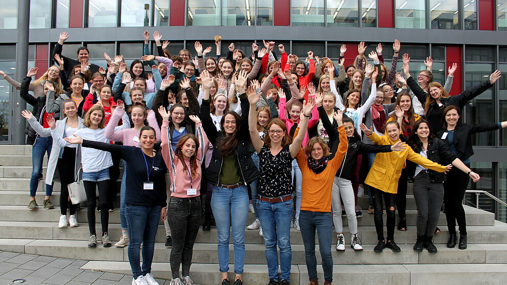 Foto (Universität Paderborn): Die Teilnehmerinnen der Herbst-Uni 2019.