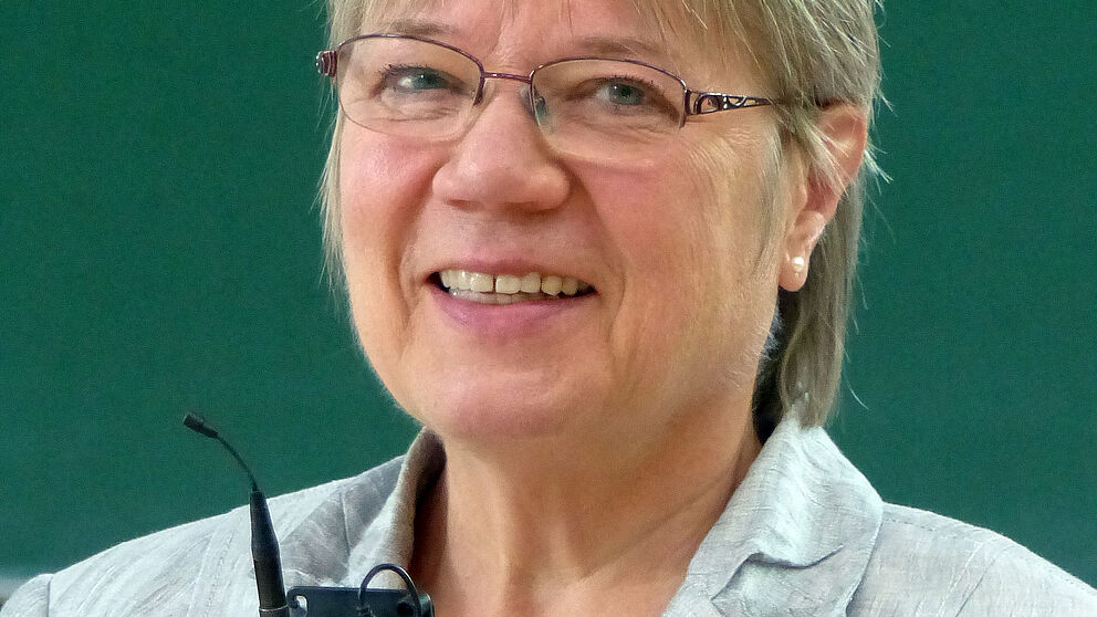 Foto (Universität Paderborn, Carina Uhde): Prof. Dr. Leena Suhl