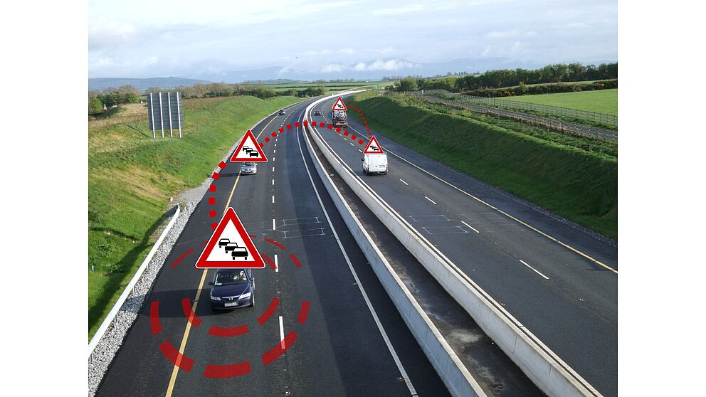 Fotomontage (Universität Paderborn): Die „Vehicular Conference“ will die Kommunikation zwischen Fahrzeugen Realität werden lassen.