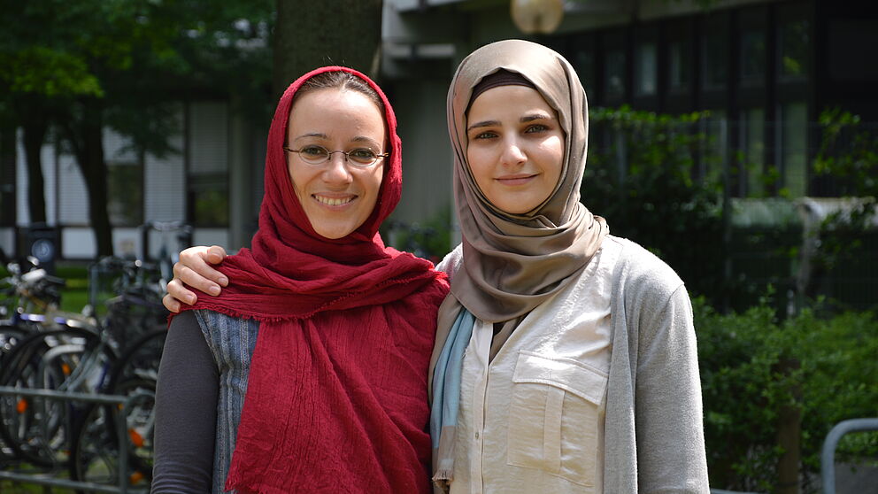 Abbildung: Dr. des. Muna Tatari und Dr. des. Tuba I&#351;&#618;k