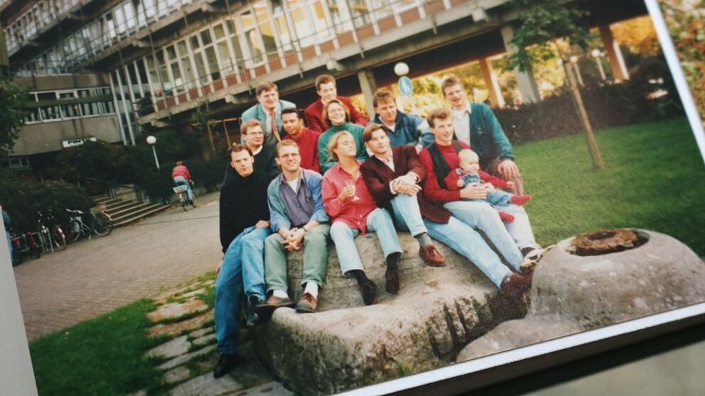 Foto: Throwbackthursday: 25 Jahre nach ihrer Amtszeit im AStA haben die Ehemaligen den Campus wieder besucht.