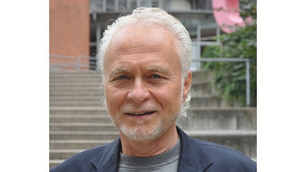 Foto (Universität Paderborn): Prof. Dr.-Ing Hans-Joachim Warnecke