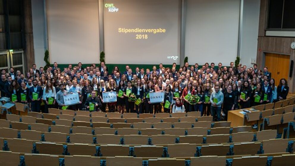 Foto: Stipendienvergabefeier im Audimax der Universität Paderborn im November 2018.