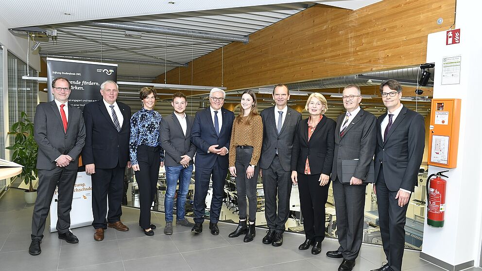 Foto (TH OWL, Dirk Schelpmeier): Gruppenbild