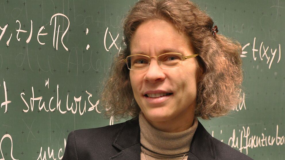 Foto (Universität Paderborn, Nadija Pejic): Dr. Kerstin Hesse, Institut für Mathematik.