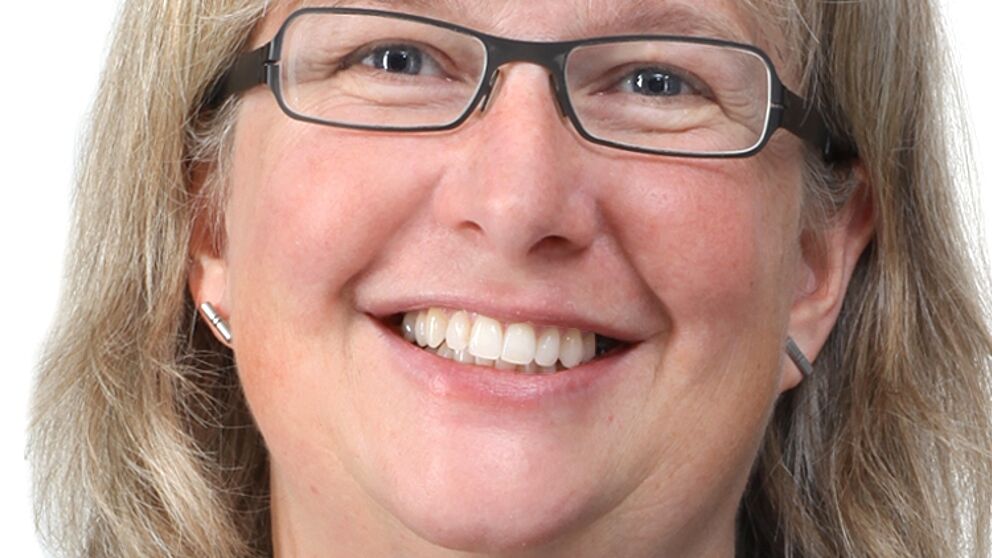 Foto (Universität Paderborn, Adelheid Rutenburges): Simone Probst, Vizepräsidentin für Wirtschafts- und Personalverwaltung der Universität Paderborn.