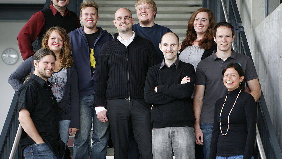Foto (Universität Paderborn): Das aktuelle Support-Team des Notebook-Cafés (v. l.): Christian Ritter, Natalia Hildebrand, Axel Vincenz, Hendrik Leißing, Kai Arne Steinwascher, Matthias Stock, Tobias Oetterer, Christine Windhorn, Benjamin Hagemeier und 