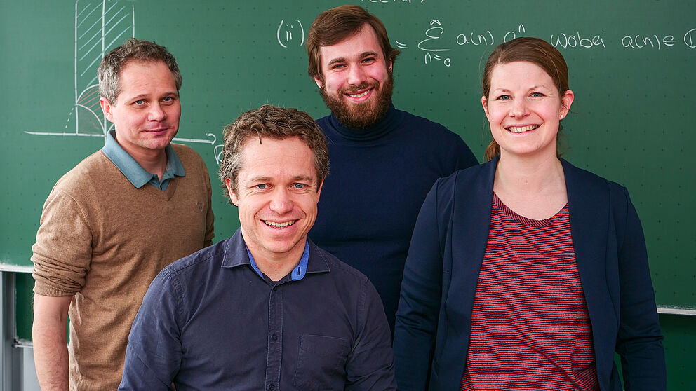 Foto (Johannes Pauly): Das PB^Math-Team.