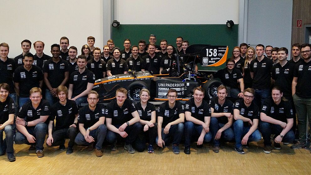 Foto (UPBracing Team): Das UPBracing Team 2016.