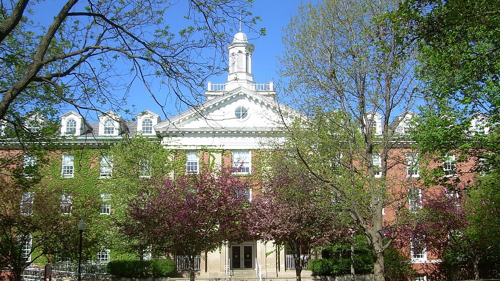 Foto (Willjay/Wikimedia Commons): Illinois State University, USA