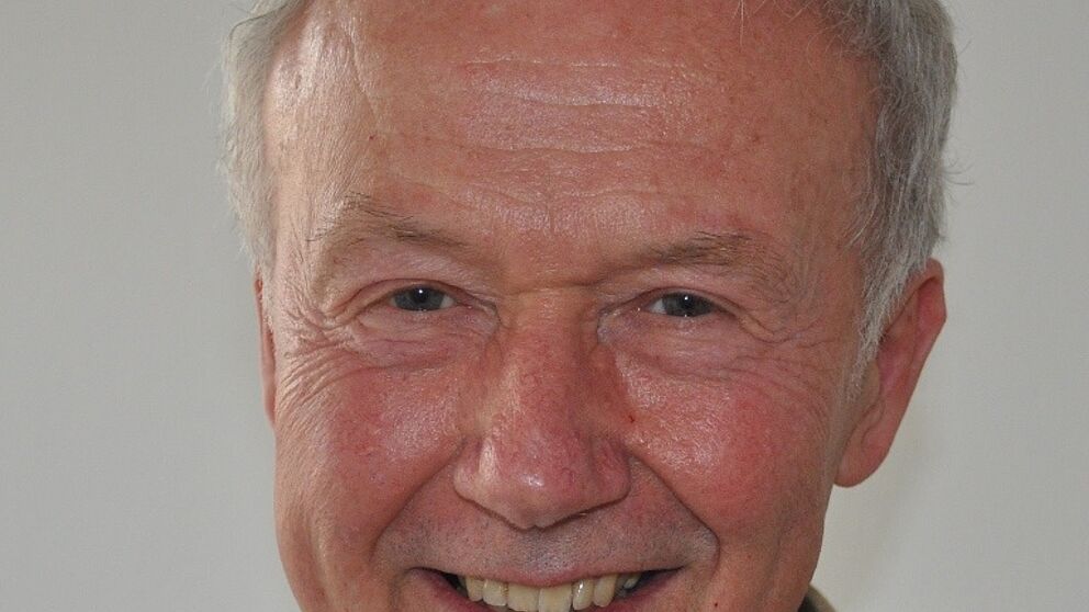 Foto (Universität Paderborn): Prof. Dr. Dr. h. c. mult. Karl-Heinz Indlekofer