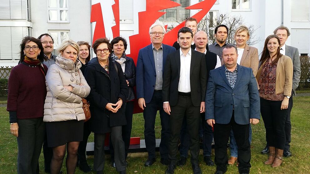 Foto (Universität Paderborn): Bildungsexperten aus fünf europäischen Ländern trafen sich zum Start des neuen inklusiven europäischen Bildungsprojekt “myVETmo”.