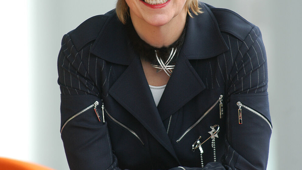 Foto: Prof. Dr. Ulrike Detmers zählt zu den erfolgreichsten Unternehmerinnen in der Region Ostwestfalen-Lippe und wurde in diesem Jahr mit dem German Women Entrepreneurs Award ausgezeichnet. (Bildrechte: Prof. Dr. Ulrike Detmers)